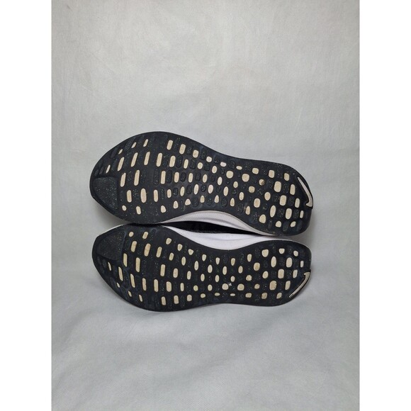 Nike ReactX Infinity Run 4 Oreo Lace up Sneakers Mens 10 Black White Gray - Picture 6 of 9